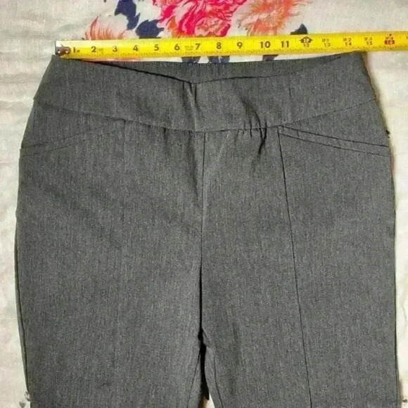 Chico's Fabulously‎ Slimming Perfect Stretch Pants in Gray Women's Size 0.5 - Picture 3 of 6